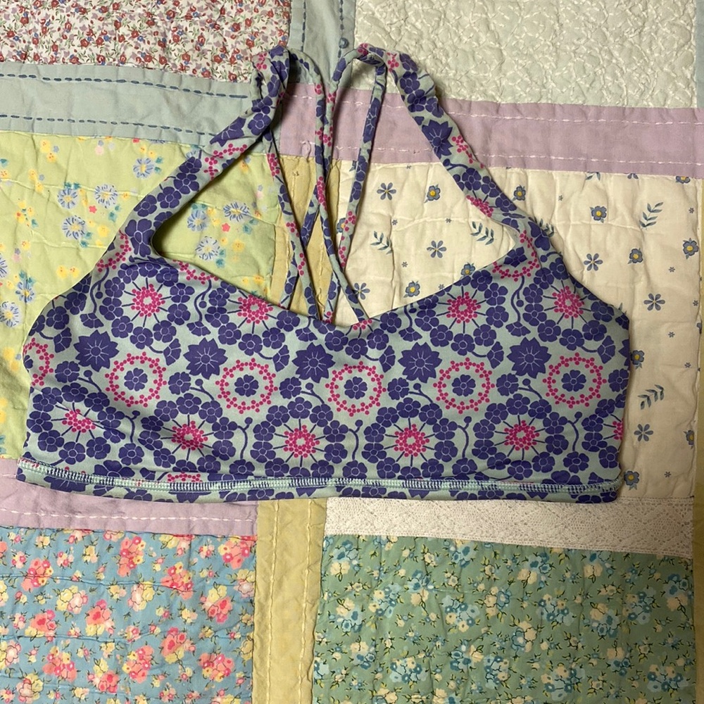 Lululemon bra